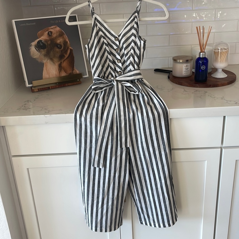 SHEIN Women’s Grey & White Striped Jumper, XS.